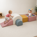 Set de Espuma Aventura: dos niños usando el set de espuma Aventura