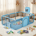Corral infantil celeste con malla y amplio espacio de juego